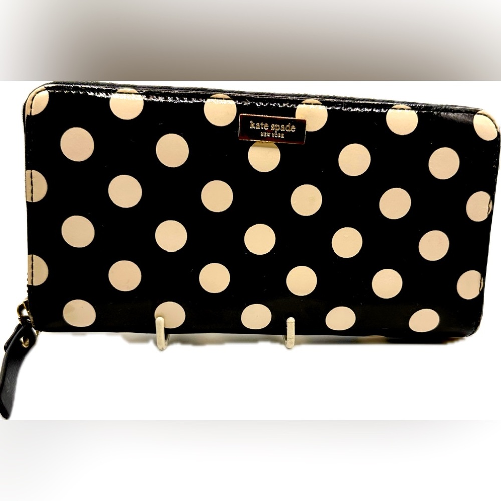 Kate ♠️ Staci Polka Dot  Bifold Wallet Black, Red Interior, Excel Preowned Cond